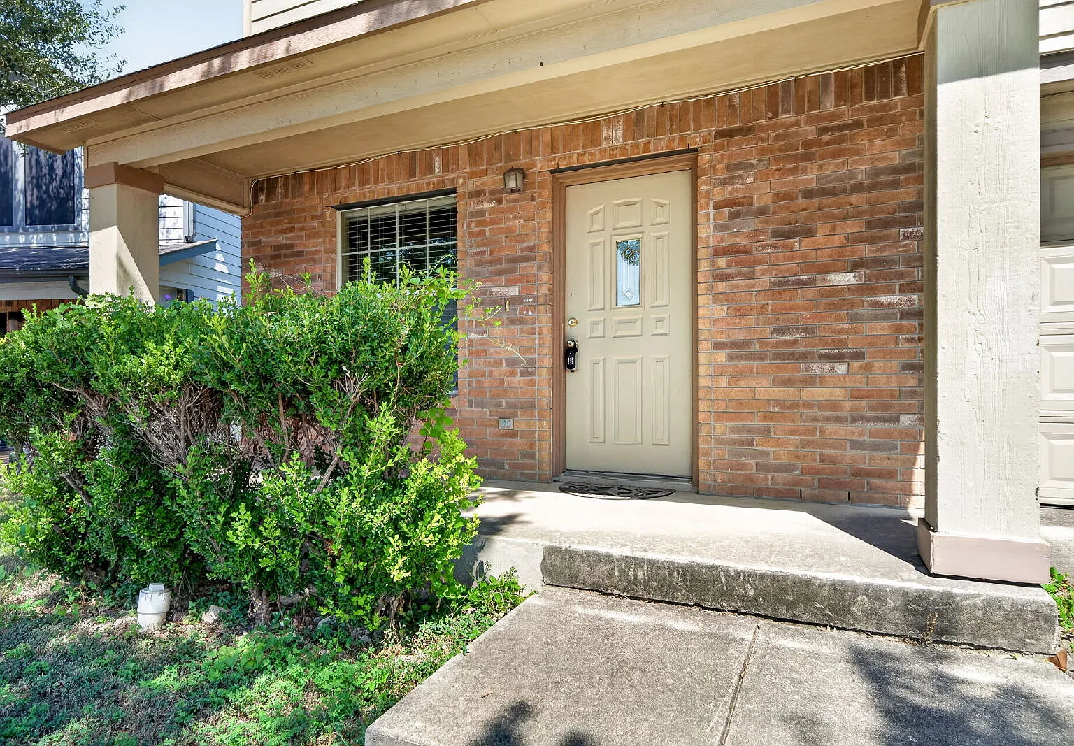 3 bed, 2.5 bath, 1513 sqft, $1,795 — Photo 4