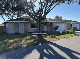 10337 113th St N, Largo, FL 33778