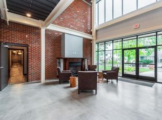 415 Stanton Ave APT 211, Ames, IA 50014