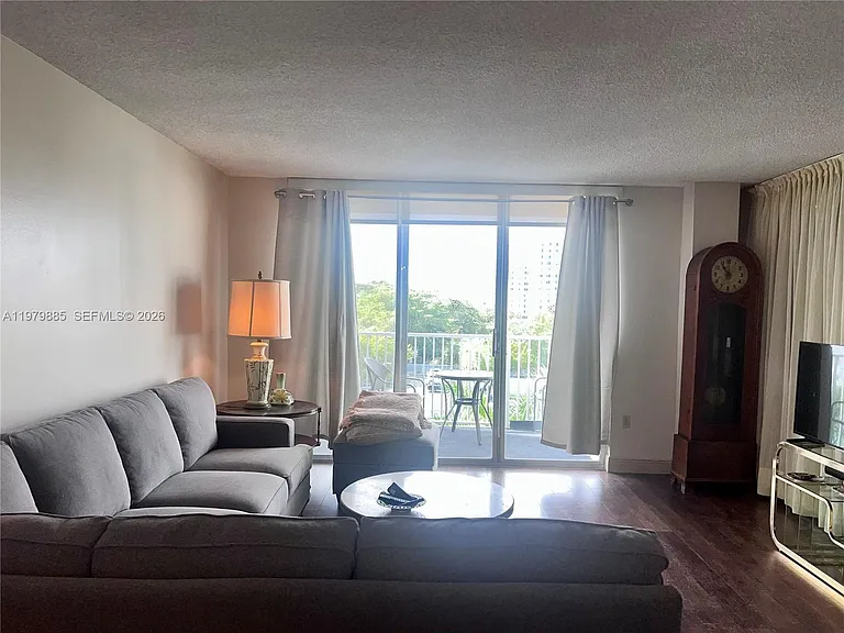 2801 NE 183rd St #507W — Photo 5