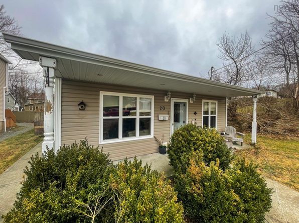20 Thomas St, Cape Breton, NS B1S 2R3