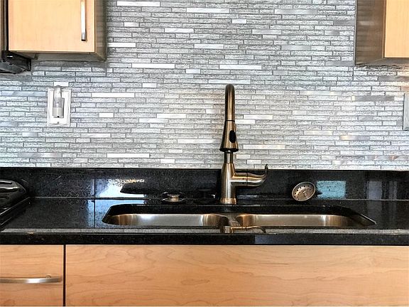 4th image of 1120 2nd St S #411