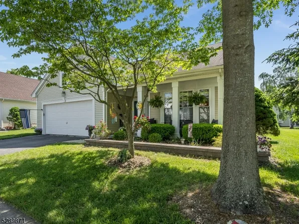5 Stafford Ln, White Twp., NJ 07823