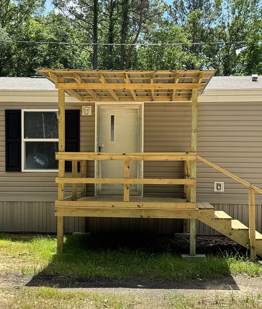 Newly Constructed Manufactured Home — Photo 1