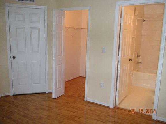 5th image of 1251 SE 27th St Unit 205