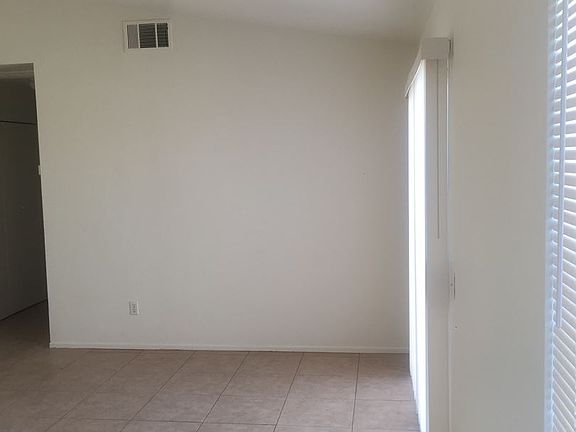 5th image of 14248 Gale Dr