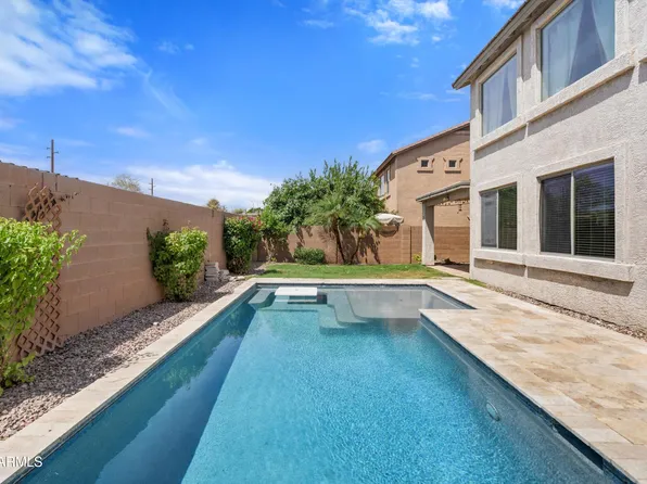 5661 W DESERT JEWEL Drive, Glendale, AZ 85302