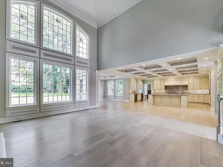3104 Sleepy Hollow Rd — Photo 10