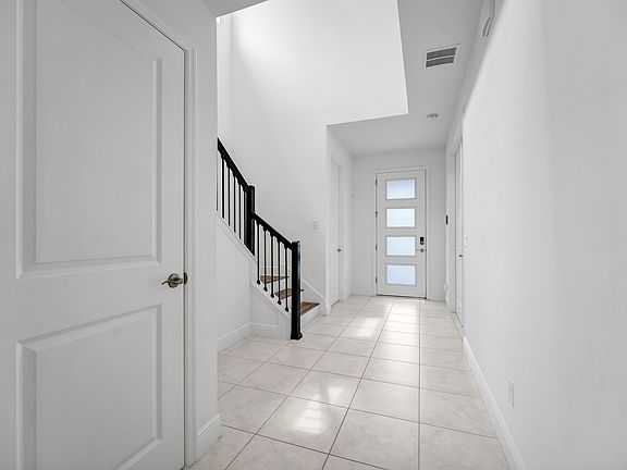 5th image of 7401 Alpine Butterfly Ln