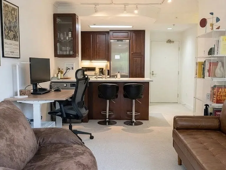 240 Lombard St #829 — Photo 2