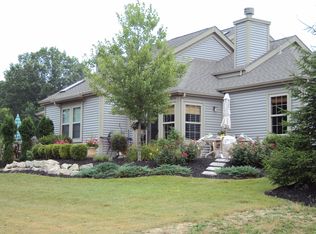 211 Back Bay Dr, Columbiana, OH 44408