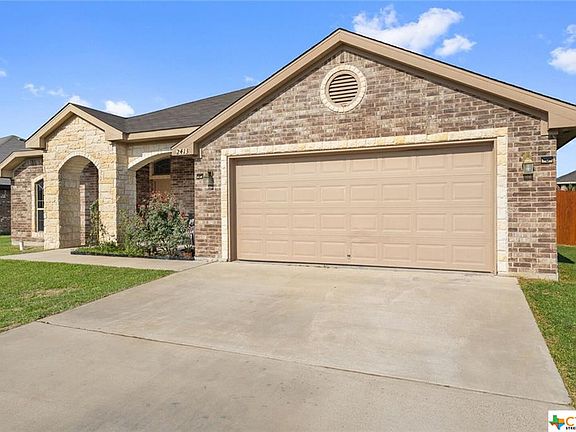4th image of 2413 Terry Dr