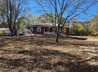 217 N County Line Rd, Windsor, MO 65360