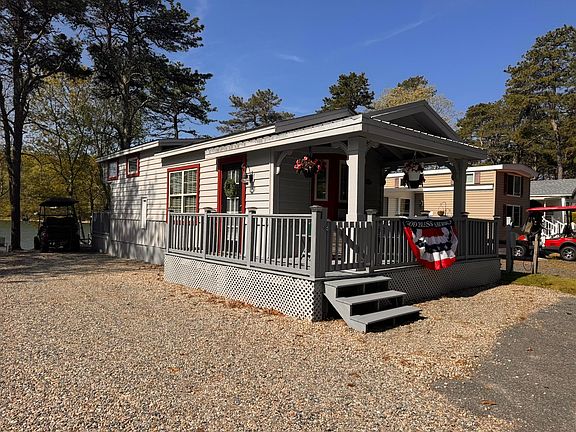 3rd image of 185 Cotuit Road #BE4