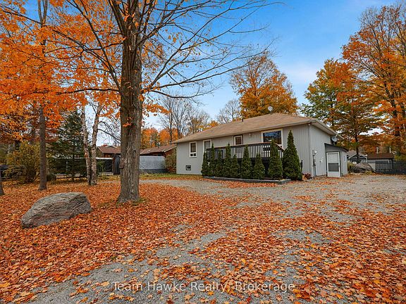 3rd image of 37 Bellehumeur Rd