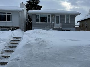 822 4th St E #B, Saskatoon, SK S7H1K4