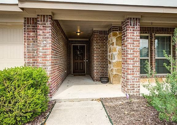 3rd image of 1518 Stanford Dr