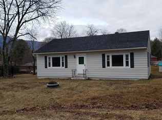 6 Overlook Ter, Adams, MA 01220