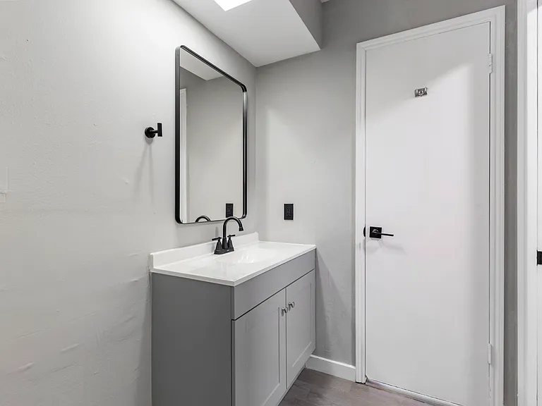 2226 Nantucket Dr #A — Photo 45
