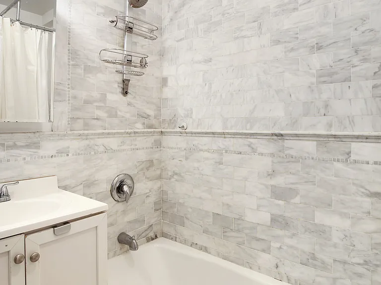 50 W 72nd St #1509 — Photo 2