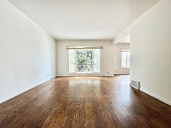 4th image of 882 45th Ave