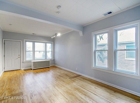 2nd image of 4438 N Moody Ave