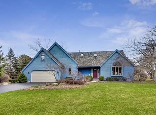 5433 N Tall Oaks Dr, Long Grove, IL 60047