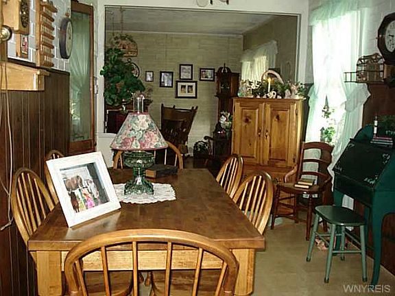 4th image of 8263 Laughlin Dr