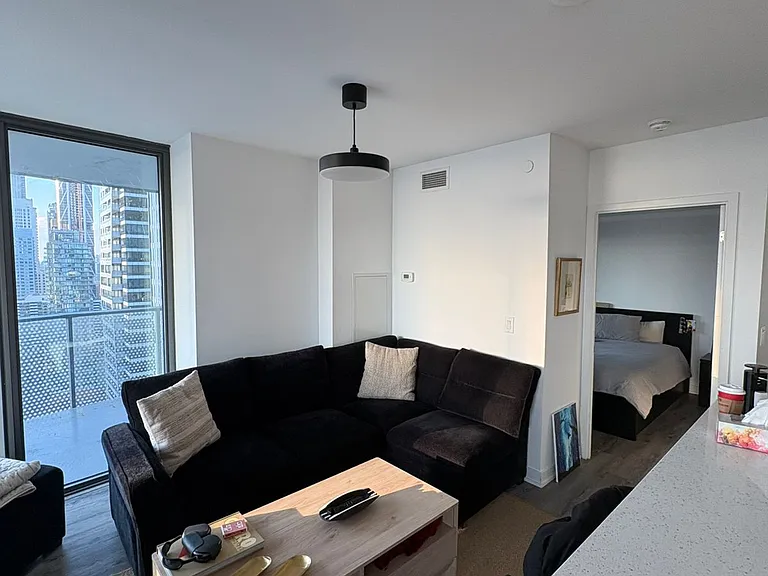 11 Wellesley St W #3208 — Photo 8