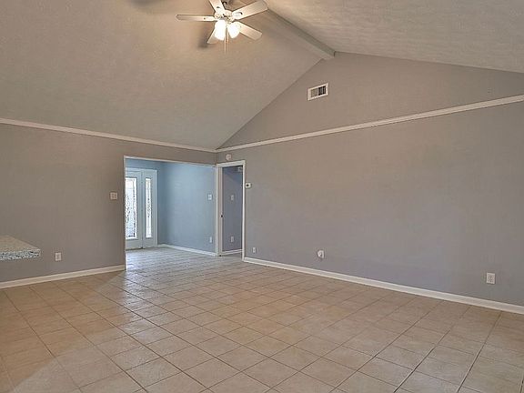 5th image of 2113 Savanna Ct N