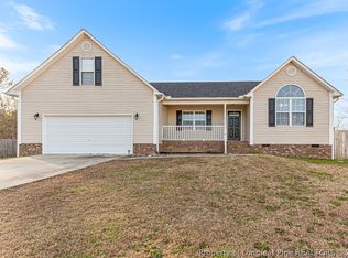 126 Stonewall Ct, Spring Lake, NC 28390