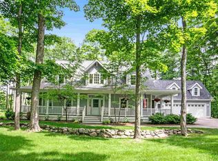 12323 Country Club Dr, Charlevoix, MI 49720