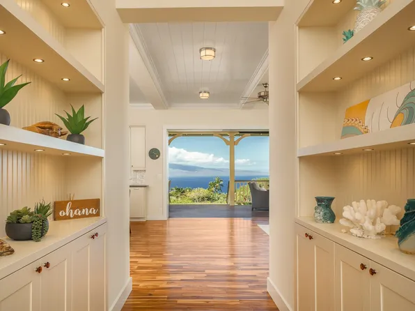 235 Wailau Pl, Lahaina, HI 96761
