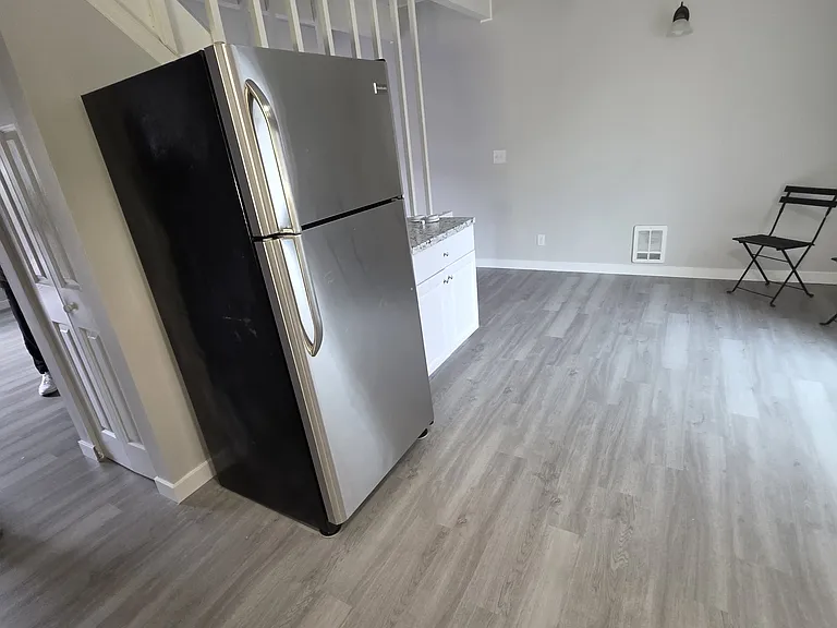 8914 12th St NE — Photo 3