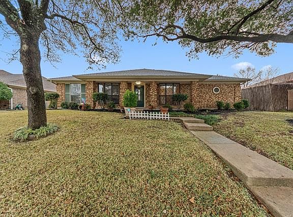 2nd image of 7317 Vineyard Dr