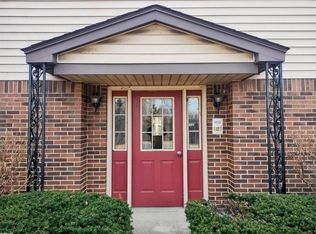 16740 E Eleven Mile Rd, Roseville, MI 48066