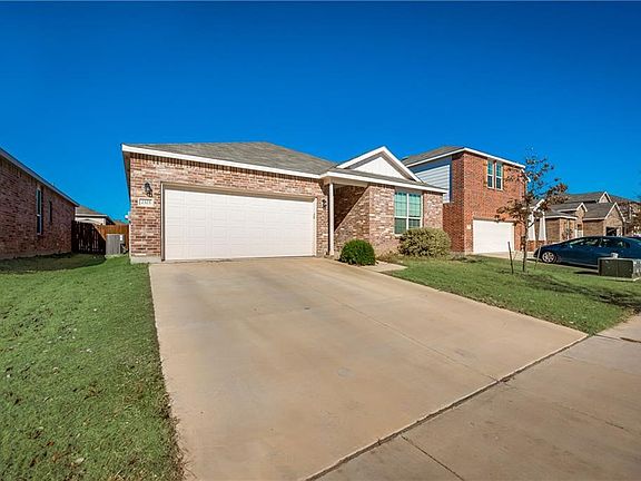 2nd image of 2325 Mirandesa Dr