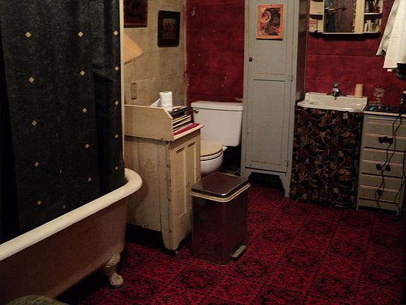 4th image of 21 Helvetia St