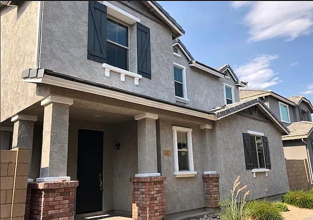 157 N Sandal — Photo 1