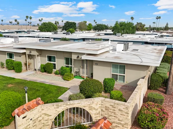 10036 W LANCASTER Drive, Sun City, AZ 85351