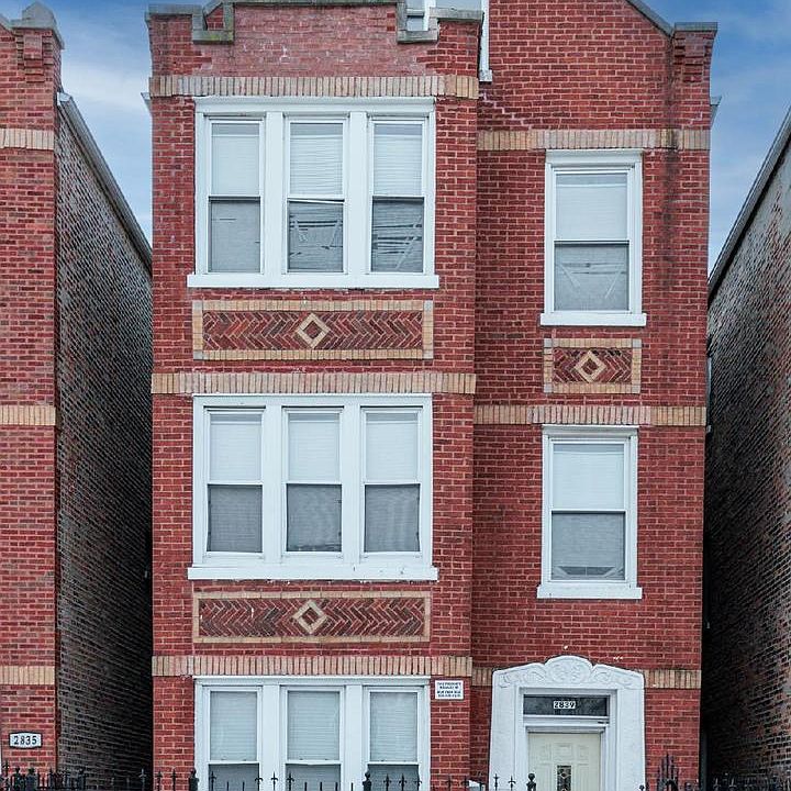 1st image of 2839 W 40th St #1