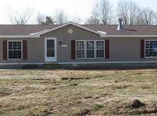 3318 Railside Dr, Allegan, MI 49010