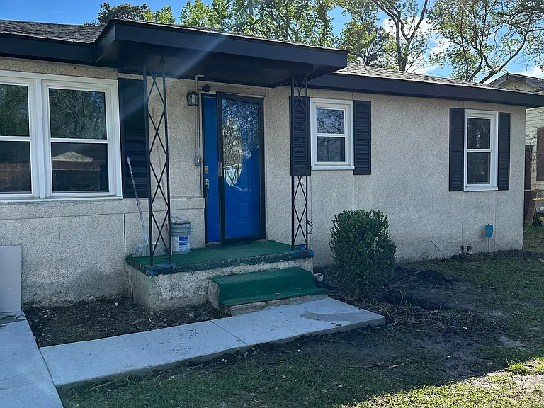 1507 Heron St — Photo 11