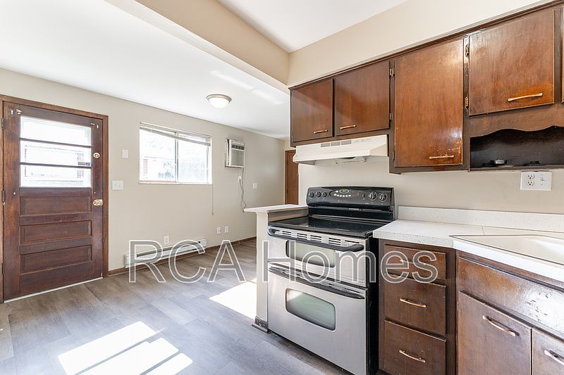 1st image of 5903 W Morris St