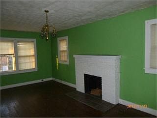 5th image of 2444 Linden Ave
