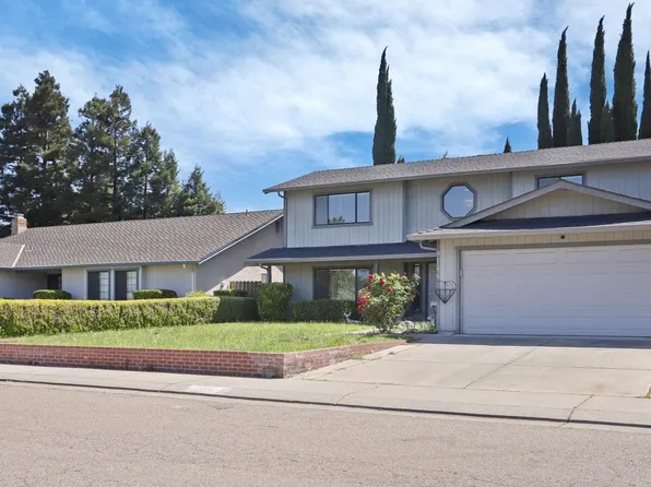 9744 Fountain Valley Dr, Stockton, CA 95209