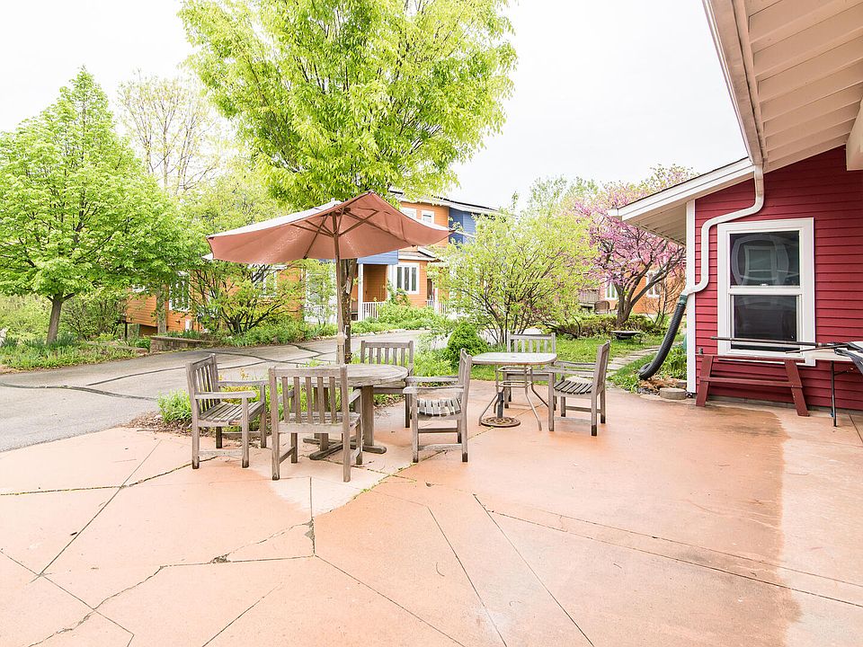 2nd image of 500 Little Lake Dr #4
