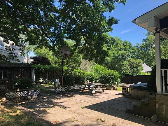 2nd image of 441 Sleight Ave