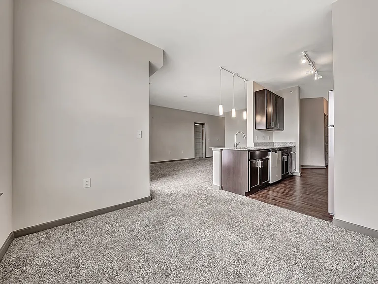 Avellan Springs Apartments — Photo 11