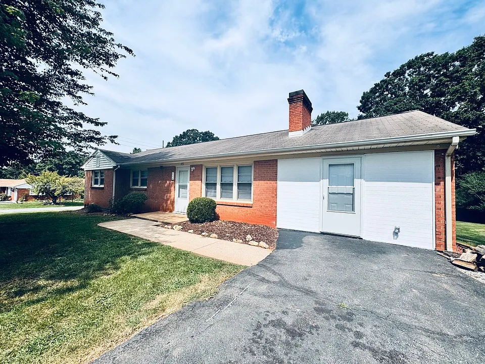 113 Hydaway Dr